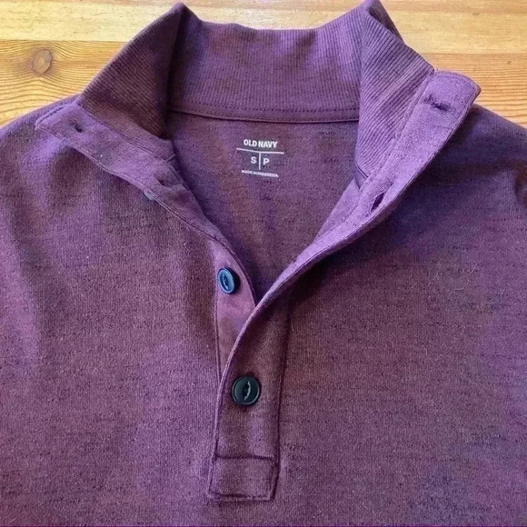 New Old Navy 4 button Henley men’s S - Picture 2 of 6